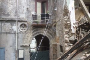 NEL CENTRO STORICO IL DEGRADO CONTINUA!