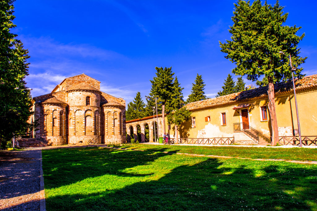 L'arrivo all'Abbazia del Patire. 