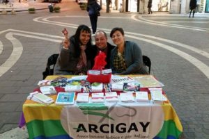 1Dicembre, giornata mondiale contro l’Aids: Arcigay ritorna in piazza con un banchetto di prevenzione.